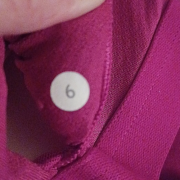 Lululemon Aria Tank II in "Raspberry"- Sz. 6 - Picture 7 of 12